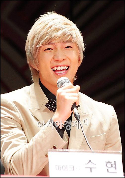 장영란, 유키스 수현에게 거품키스…출연진 경악