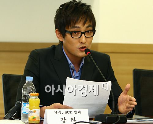 [포토]강타 "계약서 책임은 본인이 져야 한다"