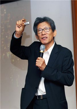 "한국 문화는 지금이 전성기, 동아시아 끌고 가야.."