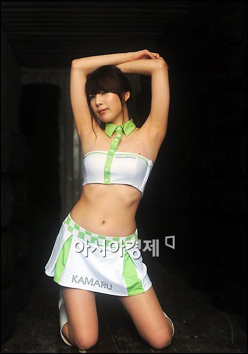 [포토]레이싱걸 서승현, 반짝반짝 빛나는 꿀벅지