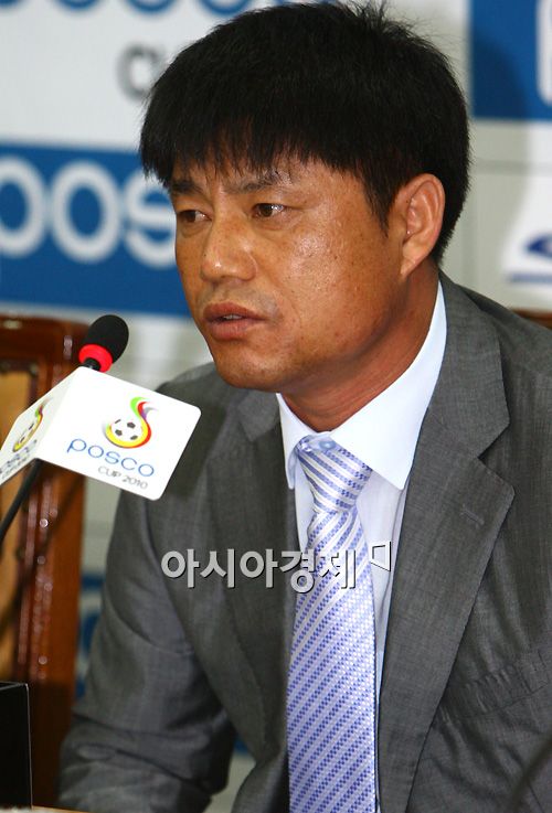 [포토]윤성효 감독 "선수들 컨디션이 승리 좌우"