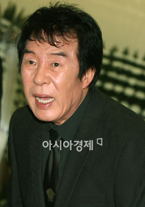 송대관 측 "사기 아냐, 반드시 명예 회복 하겠다"