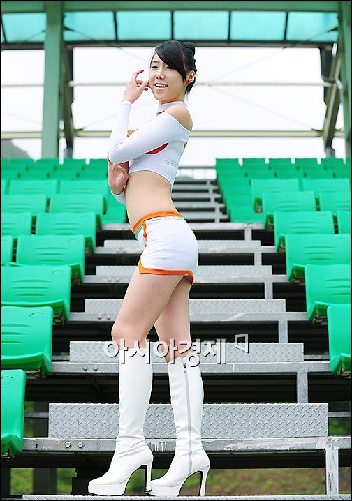 [포토]레이싱걸 이성화, 빛나는 꿀벅지