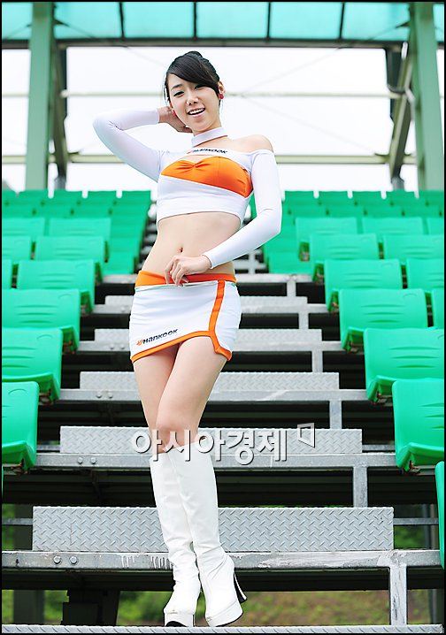 [포토]레이싱걸 이성화, 이기적인 각선미