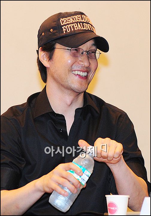 [포토]한석규 '14년만의 접속, 민망하네요'