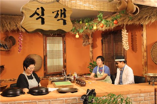 박상민, 데뷔 후 처음 수염밀고 선글라스 벗은 사연은?