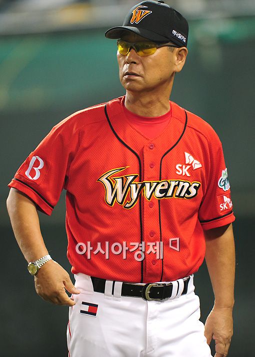 '정규시즌 우승' SK 김성근 감독, "끈질긴 야구 통했다" 