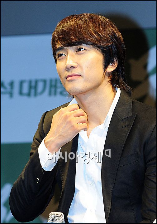 [포토]송승헌, '손담비 열애설' 이야기에 '아! 덥네'