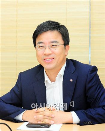 스마트폰으로 여는 신세계 '모바일 원더랜드' 이끈다