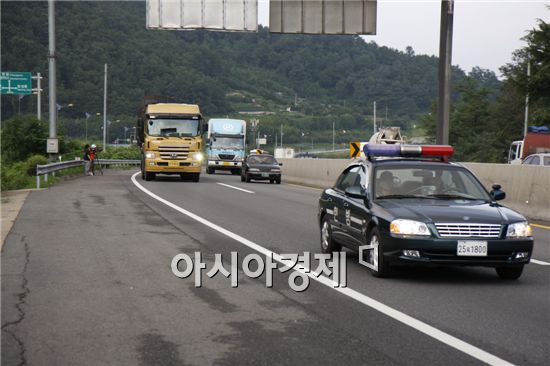 이날 운송경로는 남해고속도로, 중부내륙고속도로를 이용해 이동하기로했다. 총구간은 413Km다.