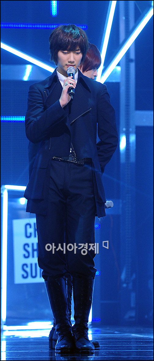 [포토]초신성 건일 '멋있죠?'