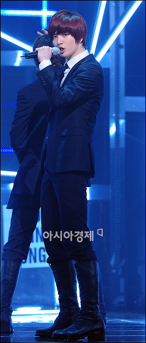 [포토]초신성 성재 '수트가 멋있죠?'