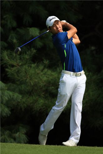 [레이크힐스오픈] 최진호 "4년만의 우승컵~"