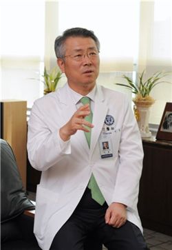연세대 이철 의료원장 겸 의무부총장