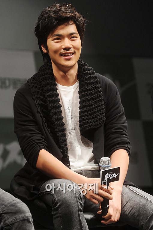 김강우 아내 임신 3개월..소속사 "태명은 글쎄요"