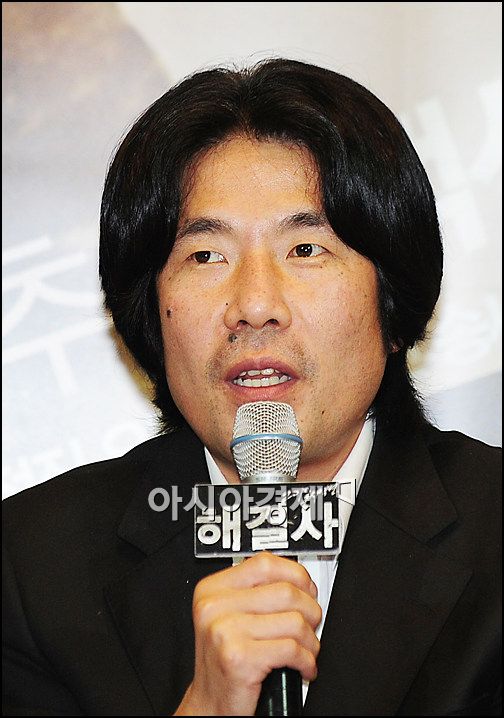 '해결사' 오달수, "나는 형사보다 범죄자가 더 어울려"