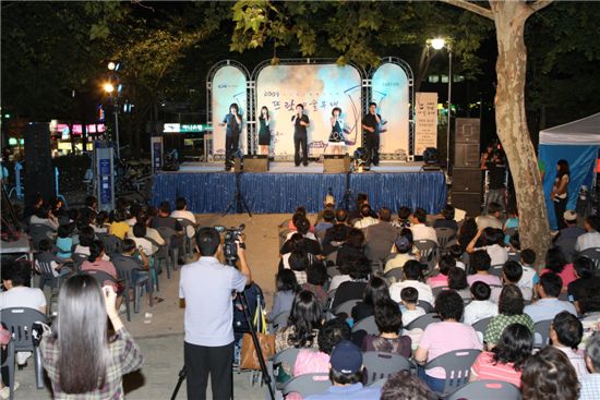 성북구 행복 콘서트 '뜨락 예술무대' 공연 시작 