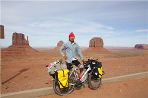 2008년 5월11일 미국 그랜드캐년. 20억년 전 생성된 것으로 추정되는 애리조나주 북부에 위치한 그랜드캐년에서 모뉴먼트벨리로 가는 길. 자연이 만들어낸 신기한 모양의 돌들이 눈길을 끌었다.