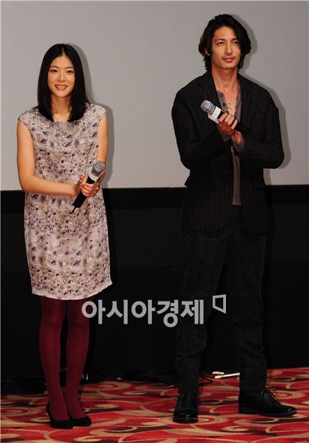 Juri Ueno and Hiroshi Tamaki [Han Youn-jong/Asia Economic Daily]