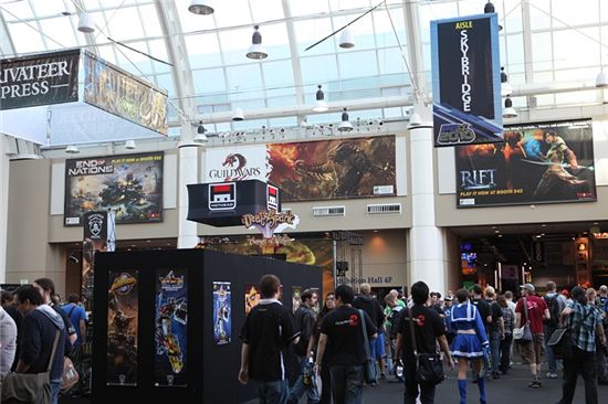 [PAX2010]전세계  게임 사용자 '팍스2010'에 '로그온'