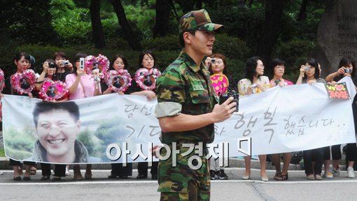 [포토]류수영 '이렇게 와주셔서 감사합니다'
