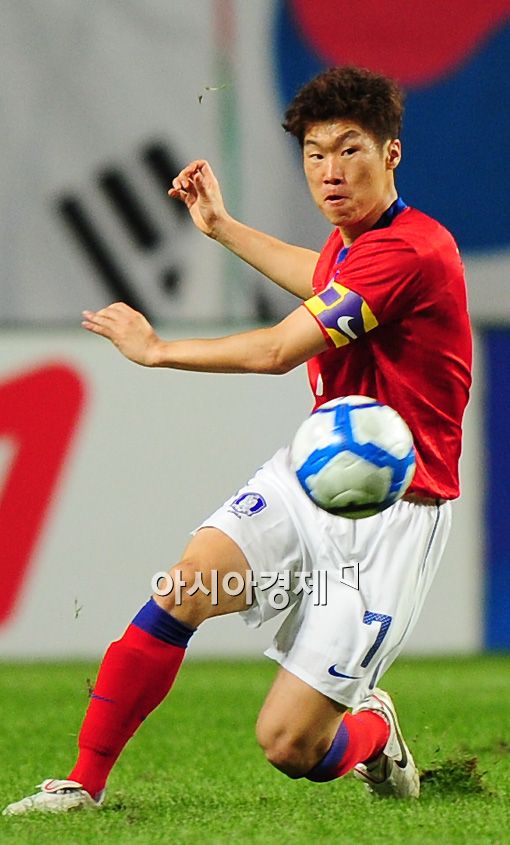 '은퇴' 박지성, 한국 축구에 희망과 긍지 심고 떠나다