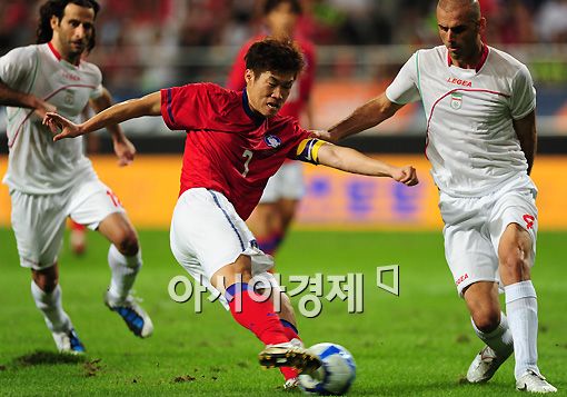 [포토]박지성 '오른발 강슛을 받아라'