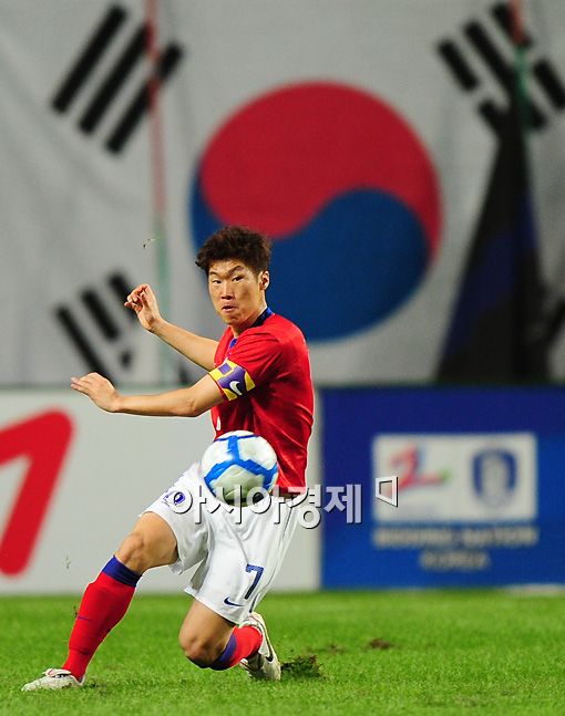한국 축구, 3개월째 FIFA 랭킹 44위 '요지부동' 
