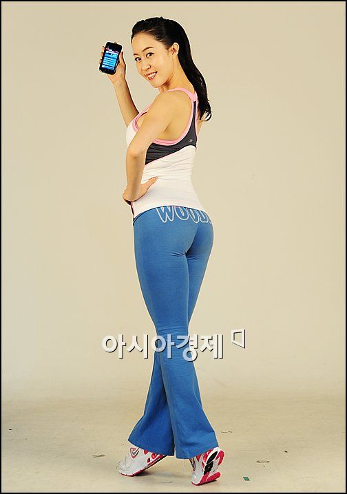 [포토]'모바일티머니' 모델 박지은, 엉짱답죠?