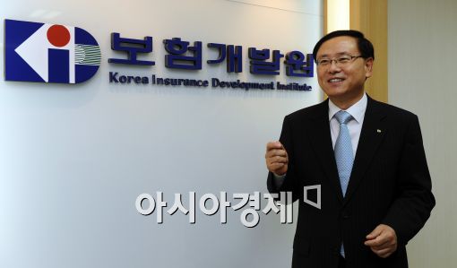 [아시아초대석]車보험 손해율 '정부-경찰청-보험사' 공조없인 잡을 수 없다