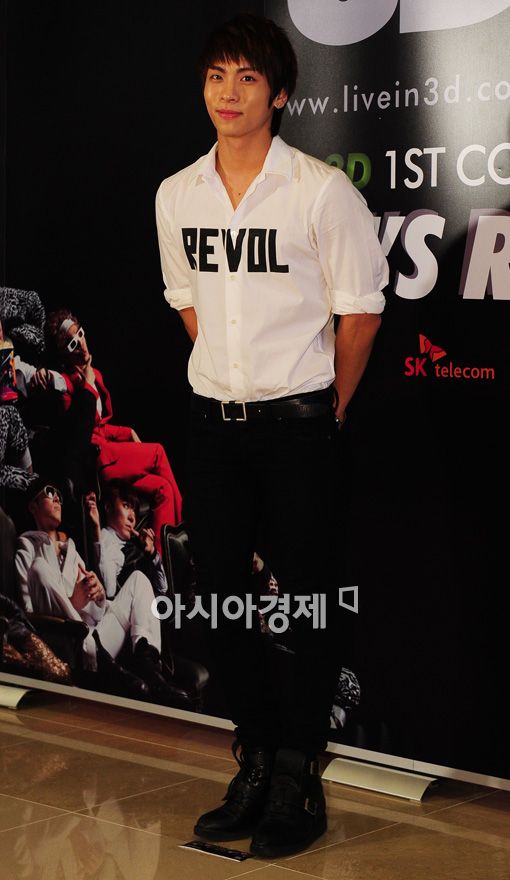 [포토]샤이니 종현 '휘성형님이랑 닮았나요?'