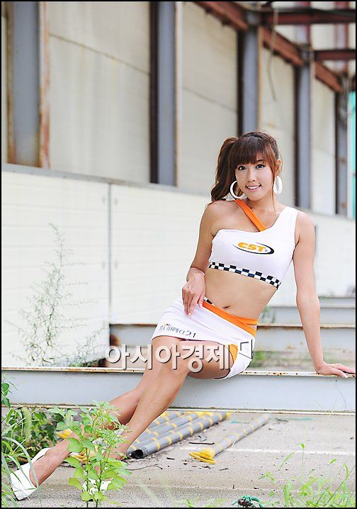[포토]레이싱걸 정유리, 글래머러스하죠?