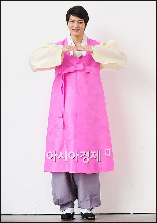 [한복포토]주원 '한가위 인사 드릴께요'