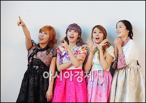 [한복포토]시크릿 '남은 올해도 1위하게 해주세요'
