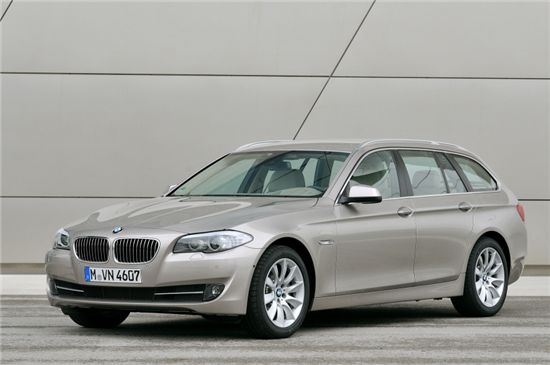 BMW 파리 모터쇼에서 어떤 신차 뽐낼까