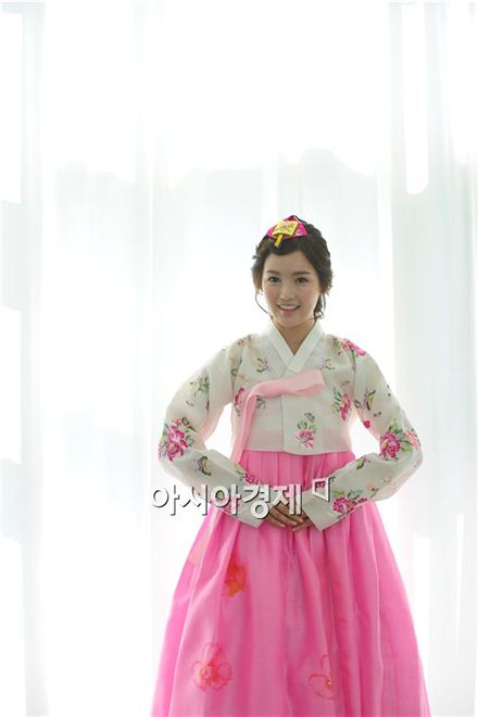 [PHOTO] Nam Kyu-ri wishes for happy Chuseok