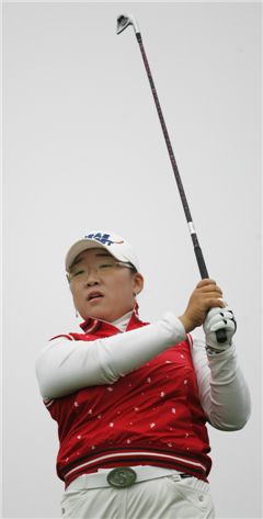 신지애, 한국 찍고 '일본 원정길~