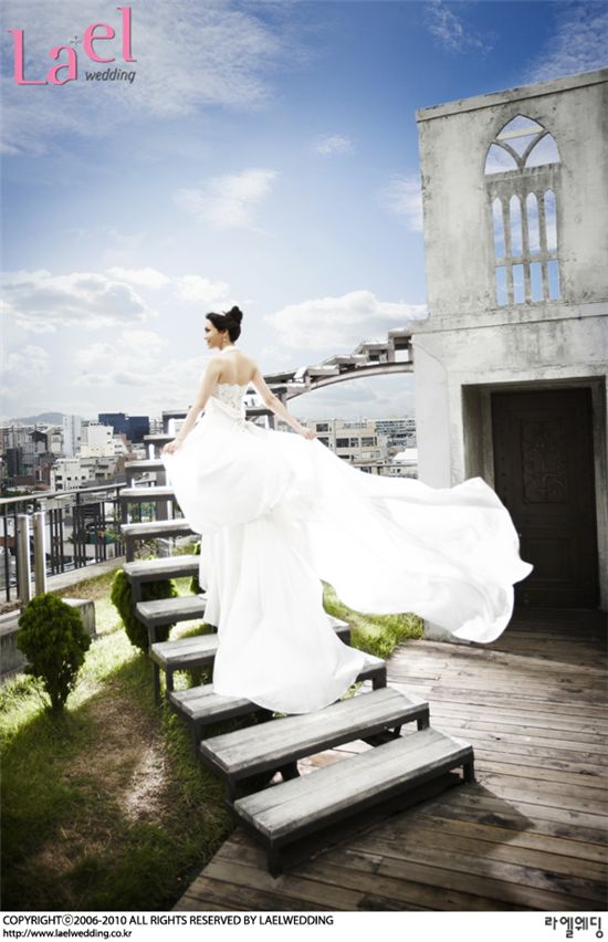 '10월의 신부' 이유진, 웨딩 리허설 사진 공개 