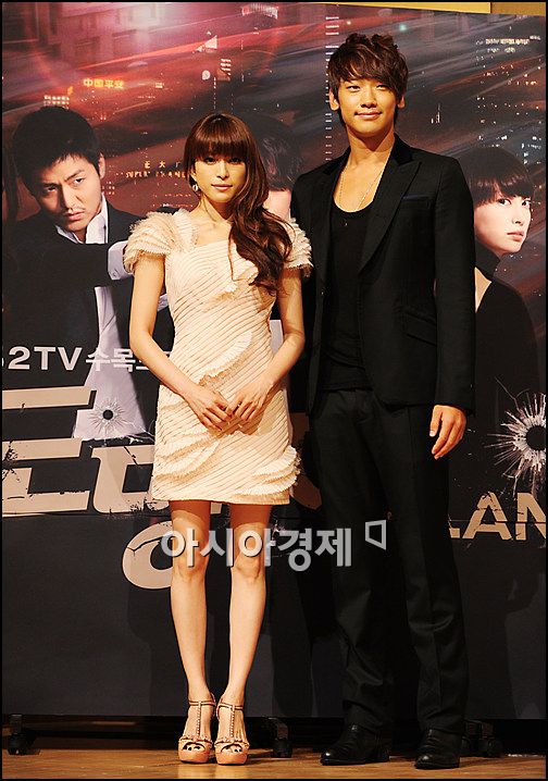 [포토]우에하라 타카코-정지훈 '극 중 연인이에요'