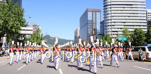 [포토] 오와 열을 정확히 맞추며..