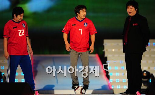 [포토]김병만 '내가 바로 축구의 달인'