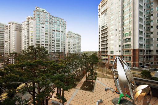 청주 대농 금호어울림 "유럽풍 테마파크 떴다"