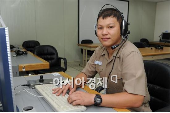 해군 최고의 잠수함 사냥꾼 나왔다
