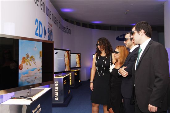 삼성전자, 유럽서 3D TV 명화 마케팅