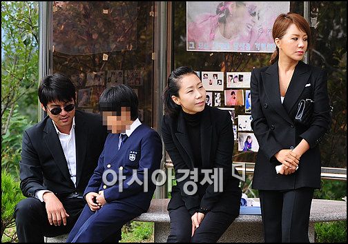 [포토]故 최진실을 추모하는 사람들