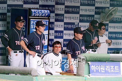 ‘반격 1승’ 두산, 병살타 4개로 불안감 여전