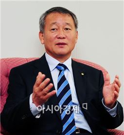 안양옥 교총 회장, 세계교원단체총연합회 총회 참석