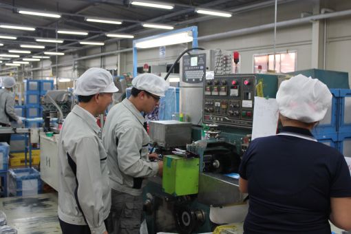 도루코 "면도기 세계 '빅3' 자신"