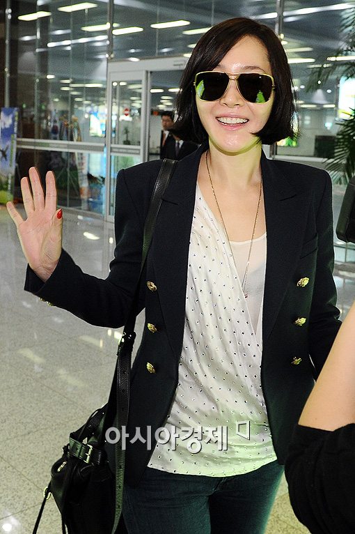 [포토]엄지원 '부산 팬들 반가워요'