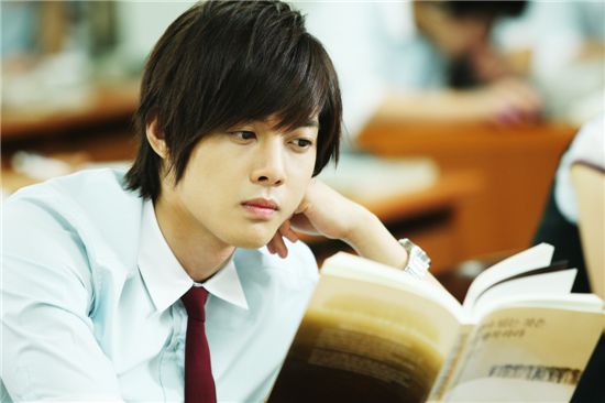 Kim Hyun-joong to watch finale of "Naughty Kiss" with fans
